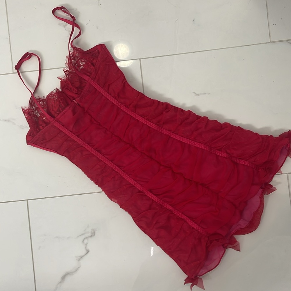 Victoria’s Secret negligee size 34C Sexy Little Things red nighty lingerie - Picture 5 of 7